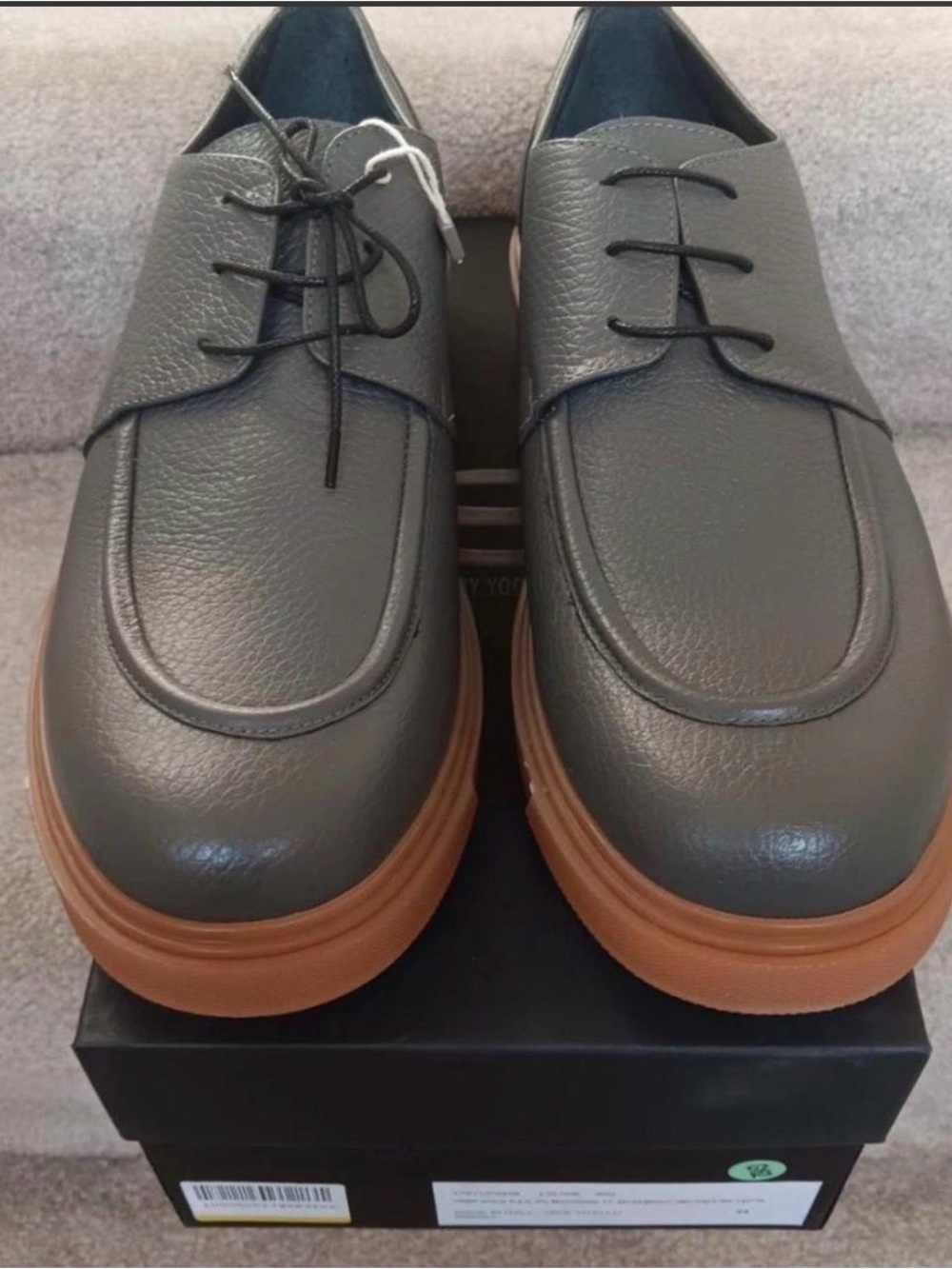 8 by Yoox Men's Gray Leather Derby Shoes with Tan Contrast Sole